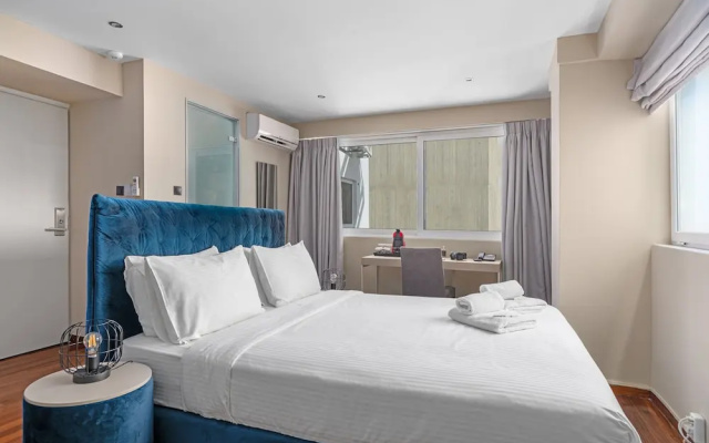 Aeolos Luxury Suites