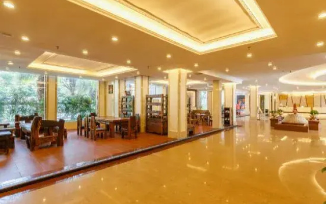 Huaxia Hotel