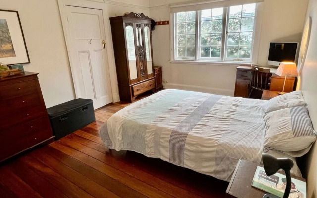 Relaxing 3 Bedroom Apartment in Perth