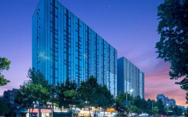 i Electronic Sports Hotel (Jiaozuo High-Speed Railway Station Wanda Plaza)