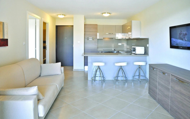 Residence Salina Bay, Porto Vecchio, Apartment pool side
