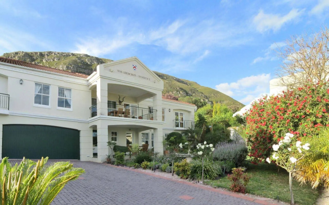Von Abercron Residence