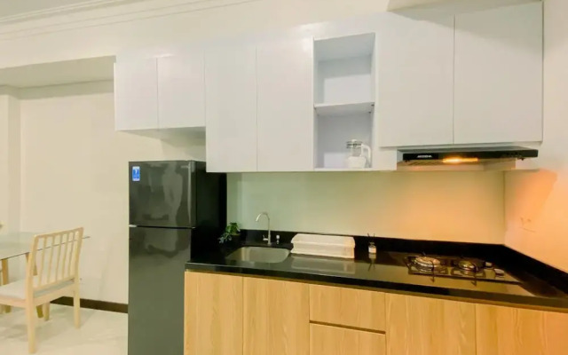 Homey And Modern 2Br At Casa Grande Residence Apartment