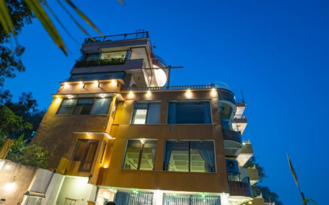 Hotel Narmada River View