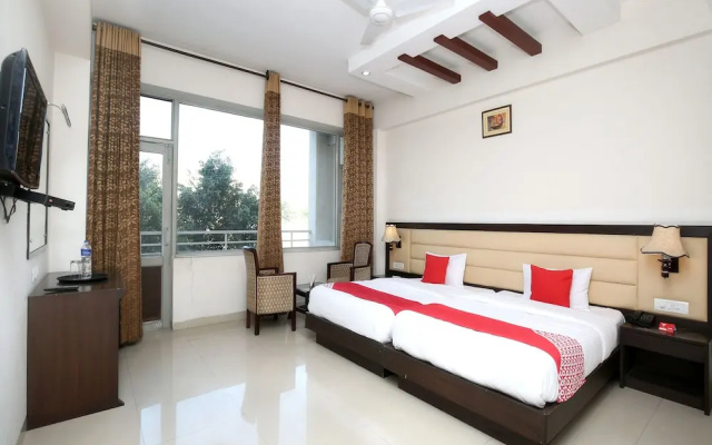 OYO 13876 AA Hotel and Resorts