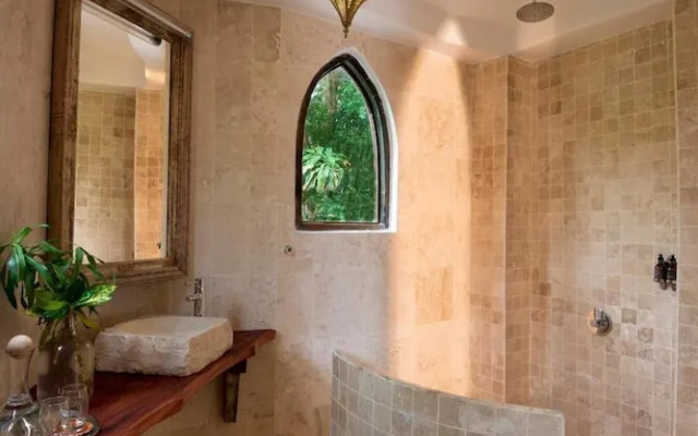 Xanadu Villas Retreat 2pax