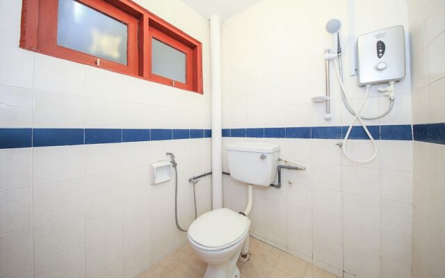 OYO Capital O 89876 Safari Hotel