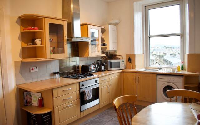 1 Bedroom Apartment in Newington