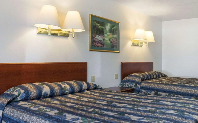 Rodeway Inn West Fargo Main Ave.