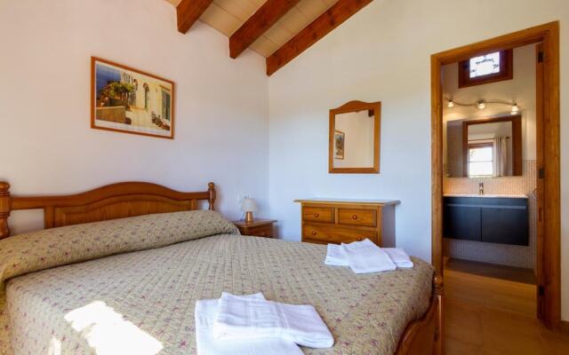 Villa - 2 Bedrooms with Pool and WiFi - 107615