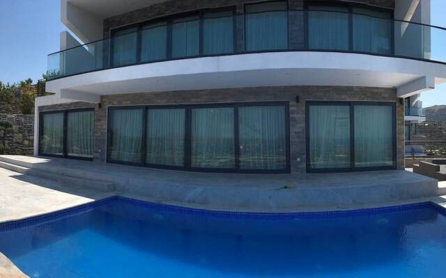 Şi̇ri̇nköy Pri̇vate Villa (Close To Kite Beach)