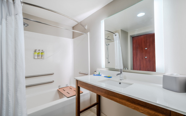 Holiday Inn Express Hotel & Suites Tappahannock by IHG