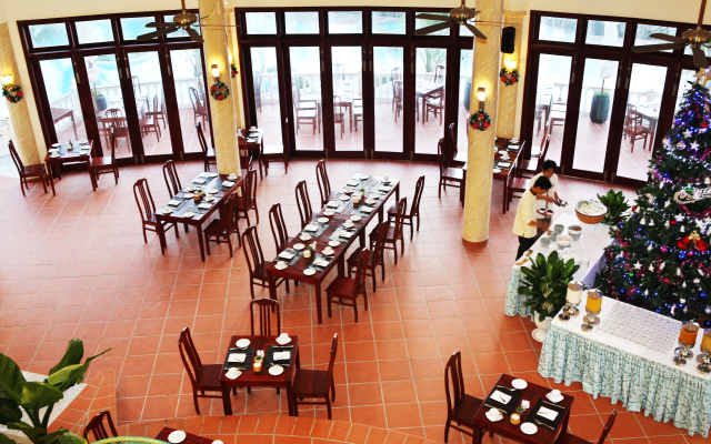 Golden Coast Resort and Spa