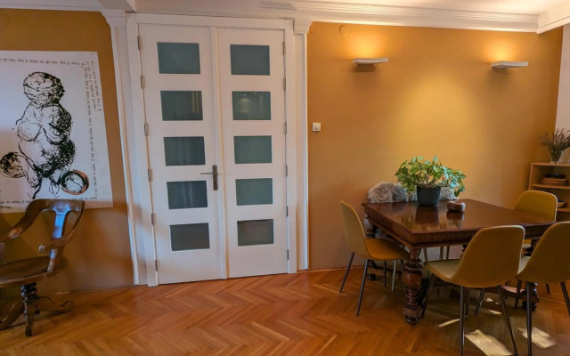 City Center, Danube & Fortress, 3 bdrm 1.5 bath