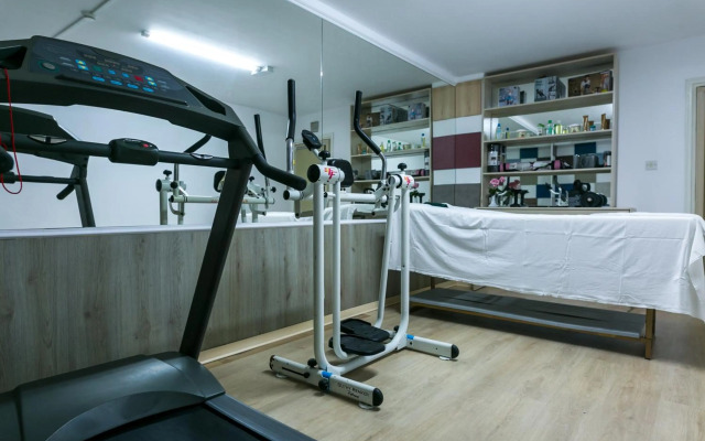 Fitos Inn Guest House