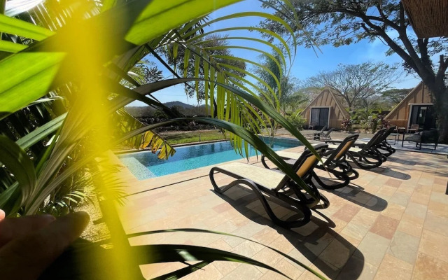 Pyramid Lodge Tamarindo Akhenaton
