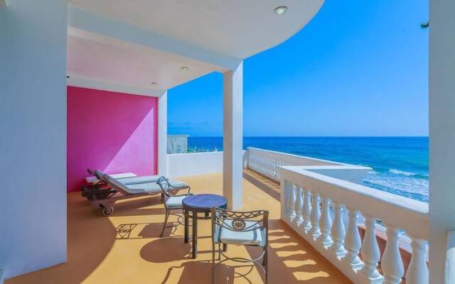 Villa Elena - Entire Property