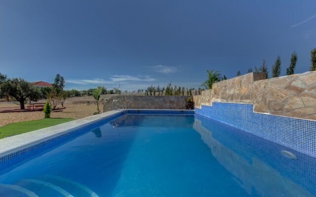 Villa Damara