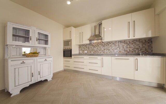 C10 - Lagos Historic Center