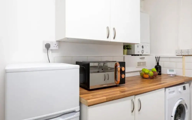 96 Caerleon Road Apartment B