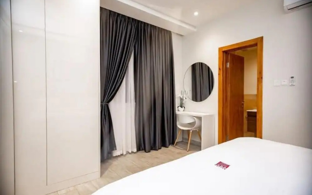 Manjaro Luxury Suites at Stella Place