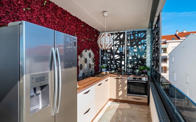 Amazing Apartment in Zadar With Sauna, Wifi and 2 Bedrooms