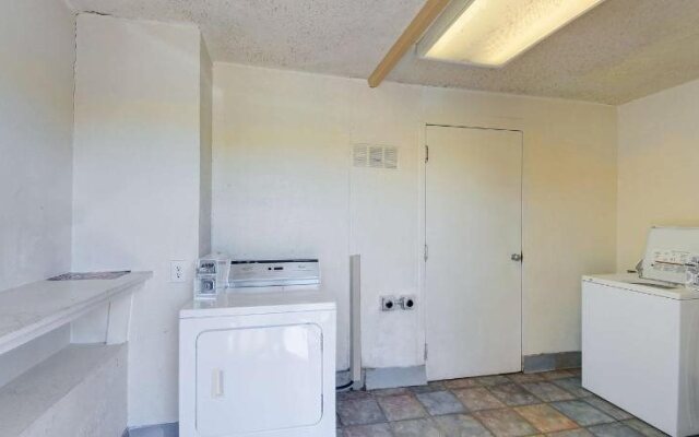 Economy Hotel Plus Oklahoma City