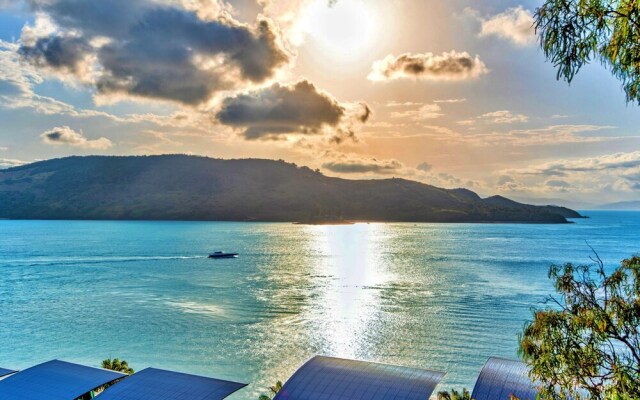 Waves 5 Luxury 3 Bedroom