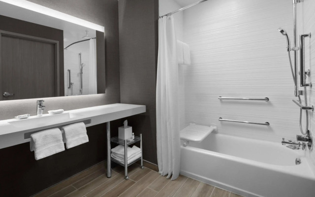 AC Hotel by Marriott Miami Dadeland