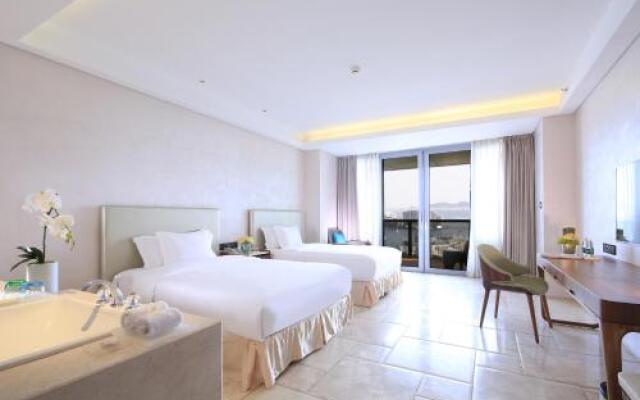 Sanya Phoenix Island Dawn of Ocean Holiday Hotel