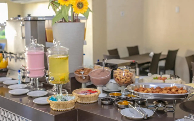 Pontal Praia Hotel