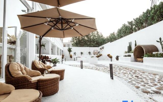 The Koi Fish Designer Homestay