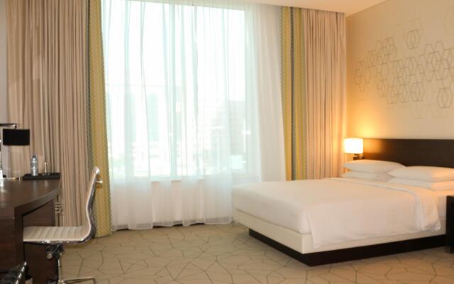 Hyatt Place Dubai Baniyas Square