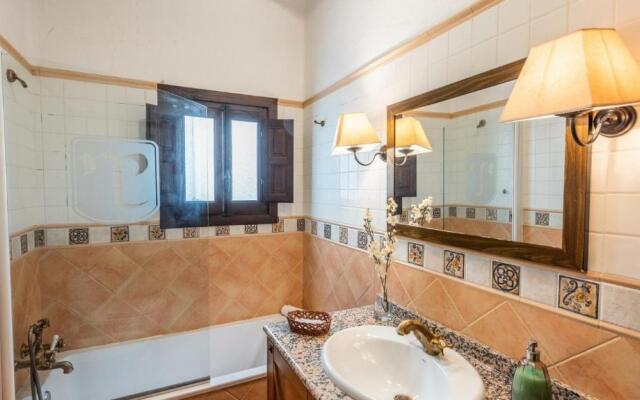 Villa Lagar Martinez Malaga by Ruralidays