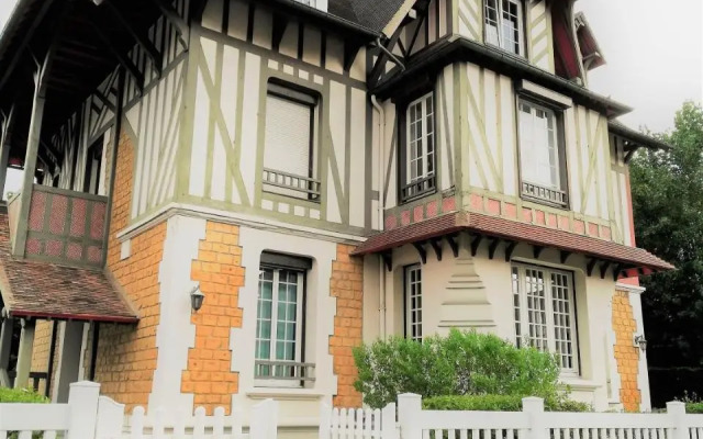 Cabourg centre, F4 avec jardin, 100m de la mer