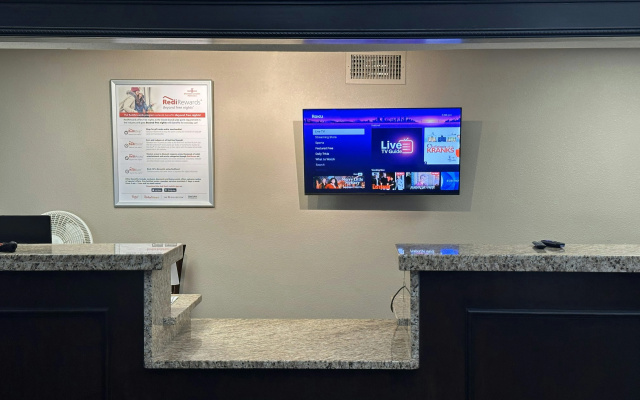Red Roof Inn & Suites Middleborough