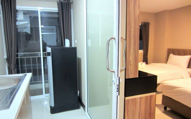 Life Grand Hotel