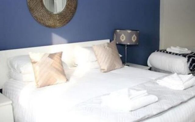 The Townhouse Hotel