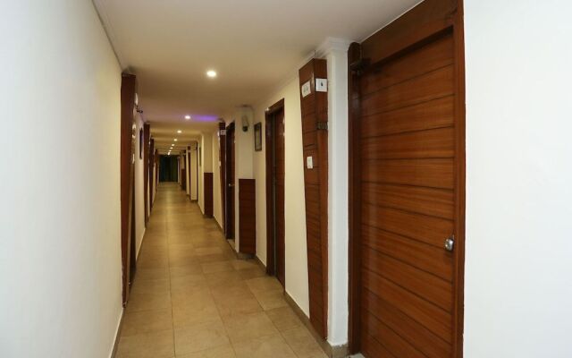 OYO 14674 Hotel Raj Mahal Inn