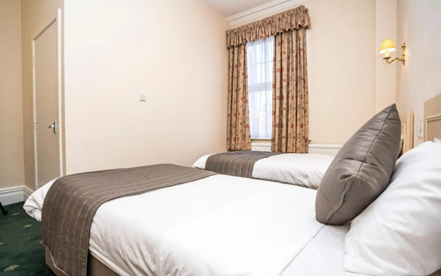 Borough Arms Hotel