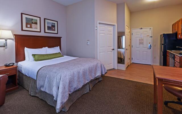 Candlewood Suites Deer Park TX by IHG