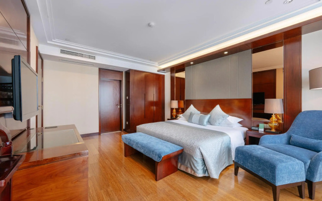 Golden Eagle Summit Hotel Kunming