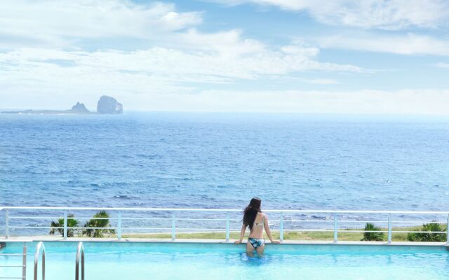 Sun & Moon Resort