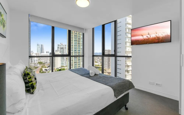 Wonderful 2-bed With Pool, Gym & Scenic Views – Guest Rooms – Gold Coast
