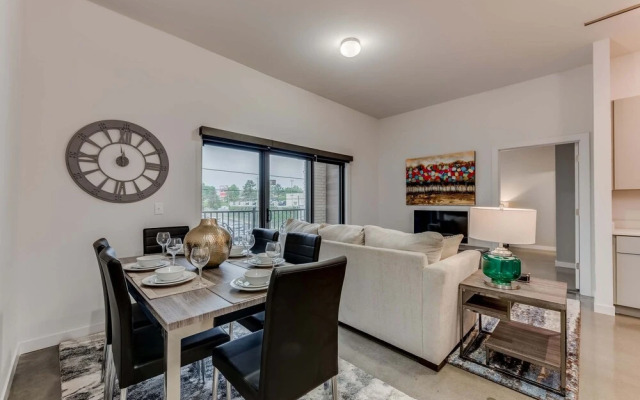 Stay Alfred at The James