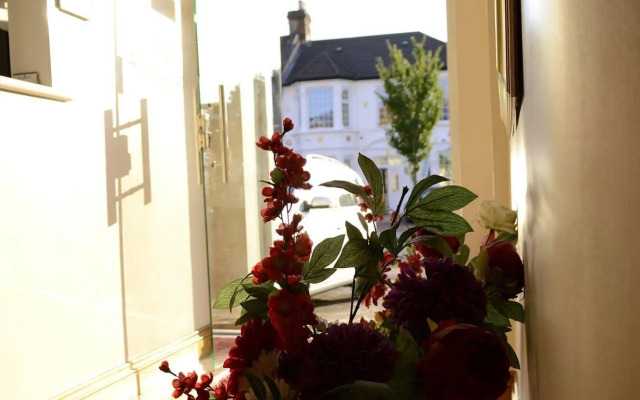 Britannia Inn Hotel
