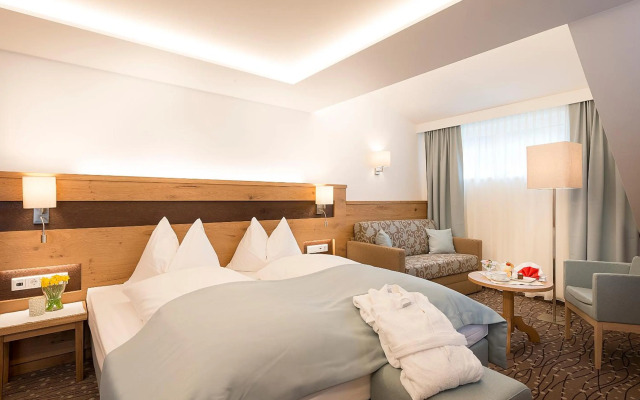 Romantik Hotel Die Gersberg Alm mit Panoramablick auf Salzburg