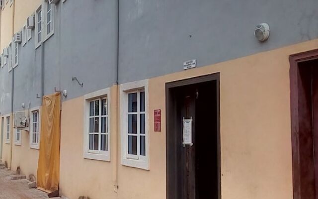 Zeepee Place Hotel
