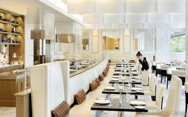 Fairmont Baku - Flame Towers