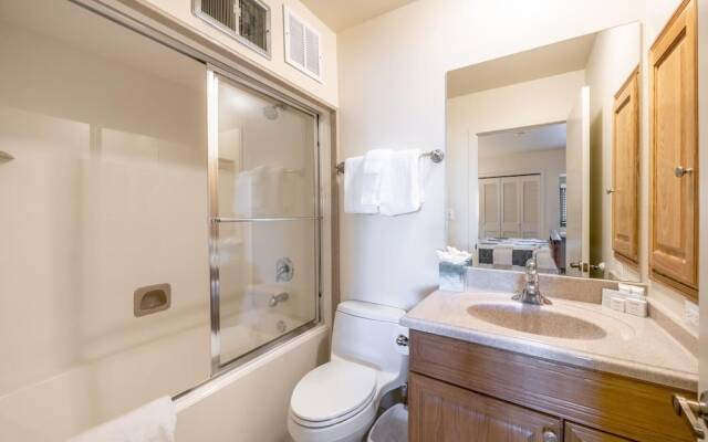 Pay Day Condominiums